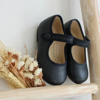 Sapatos de botão