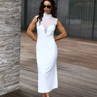Vestido com transparência