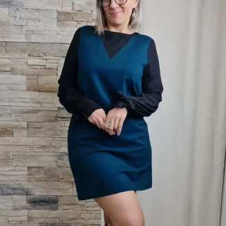 VESTIDO BICOLOR COM EFEITO DECOTE EM V