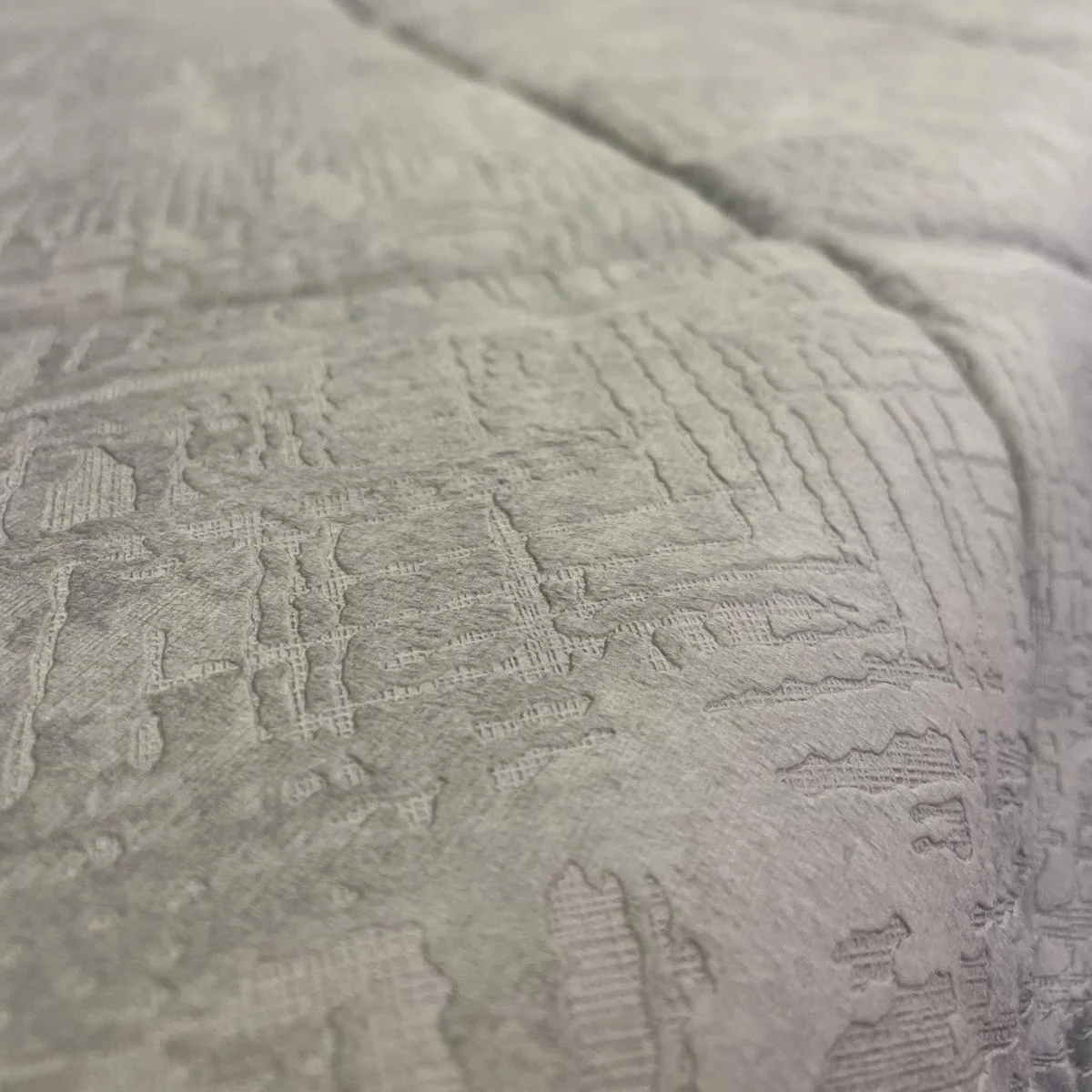 Edredon em Veludo com Textura com Duas Almofadas Cheias AMNESE - Image 3