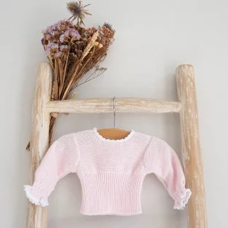 Camisola tricotada e com favos bordados à mão