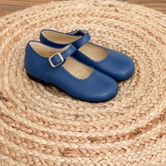 Sapatos com fivela