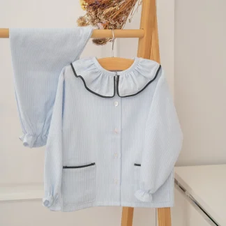 Pijama Clássico com gola de folho para menina